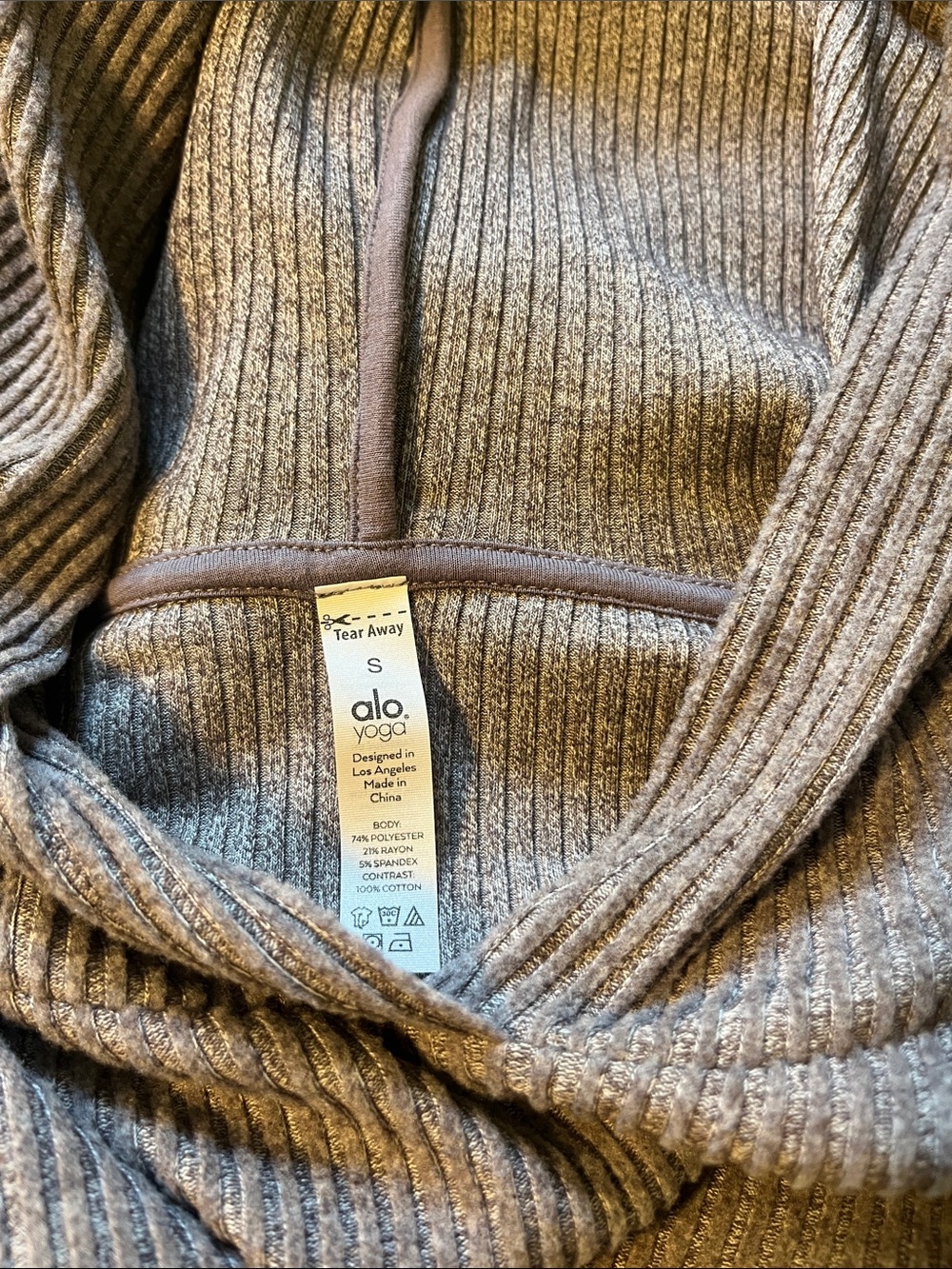 ALO Yoga Ribbed Hooded Cropped Sweater - Mauve Taupe Women’s Sz S - Picture 11 of 12